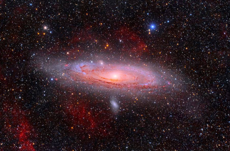 andromeda galaxy from hubble telescope
