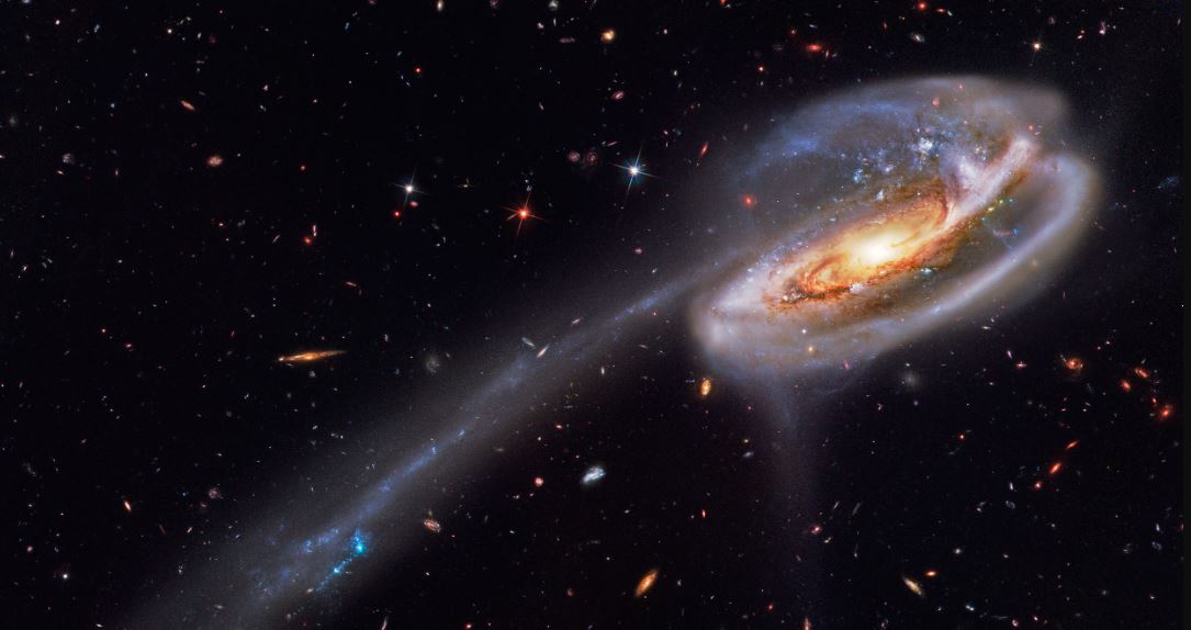 UGC 10214 - The Tadpole Galaxy: Type, Age, Size, Diameter, Mass, Locat