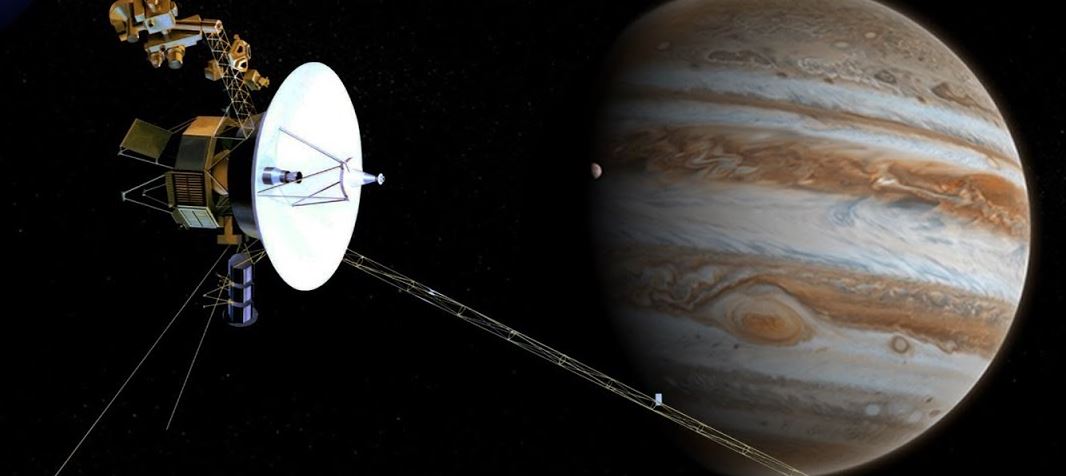 How Far Away is Voyager 1: Distance From Earth in Light Years / Miles